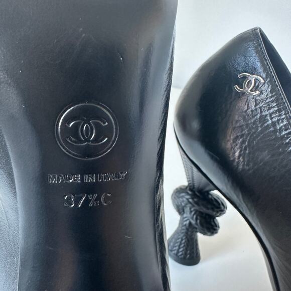 CHANEL 2014 CC Logo Cap Toe Knot Heel Pumps IT 37.5 Black - Picture 7 of 14